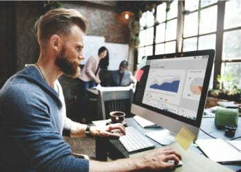 Is teaching a moneymaking career India?