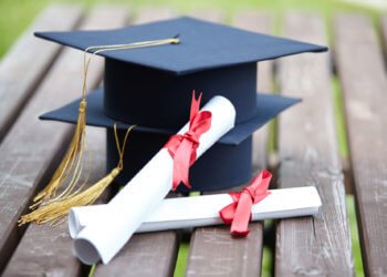 HC puts a lid on diploma row