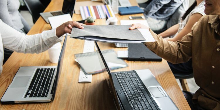 U.S. Wage and Job Growth Are Slowing