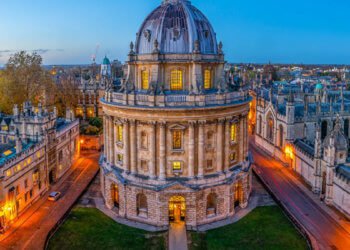 Bankers are rushing to take Oxford University’s fintech publication