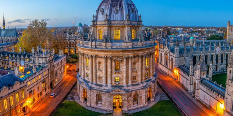 Bankers are rushing to take Oxford University’s fintech publication