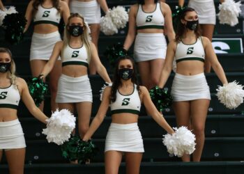 The 9 Best Cheerleading Colleges in the US, Revealed