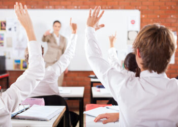 How to Become an English Teacher and Start a Career