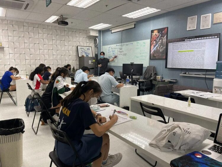 Revolutionising English Learning: How Tuition Centres in Singapore Are Embracing Technology 1
